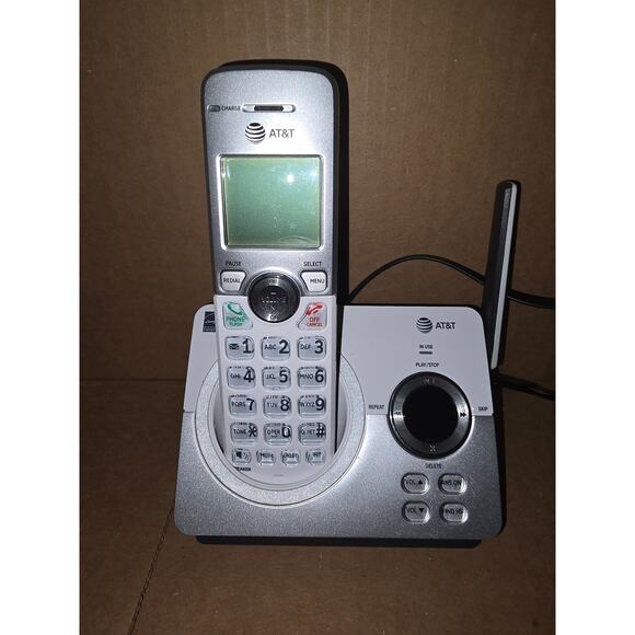 AT&T Cordless Phone System Digital Answering Machine - Picture 2 of 9